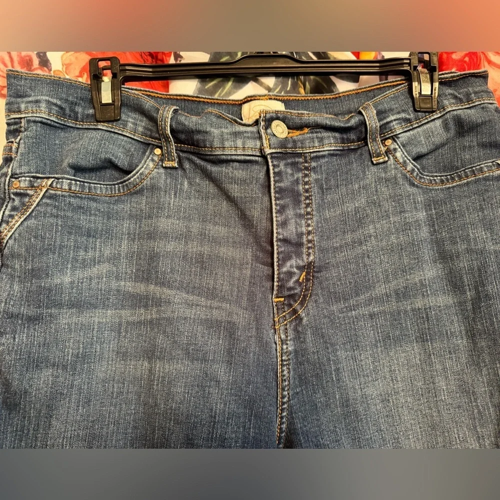 Levi's 512 Perfectly Slimming Capri Jeans